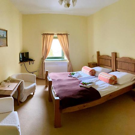 קונטה הורה Hotel Opat מראה חיצוני תמונה